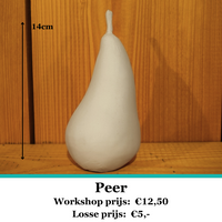 Peer van keramiek om zelf te schilderen. Workshop prijs: €12,50. Losse Prijs: €5,-